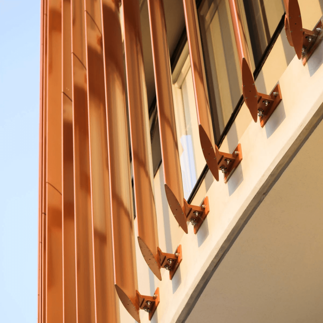 Commercial façade with vertical fins