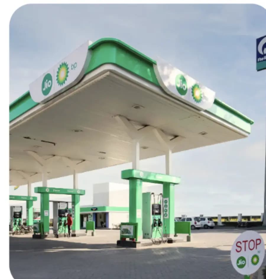 Retail and fuel-station canopy